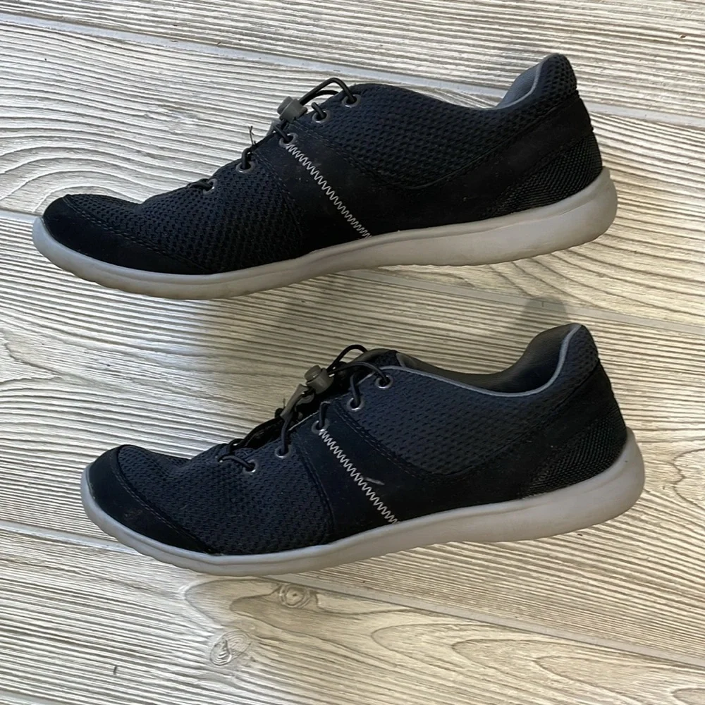Clarks Black Sneakers Comfortable Everyday Wear